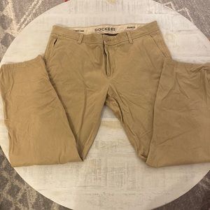 Dockers Straight Fit Ultimate Chino